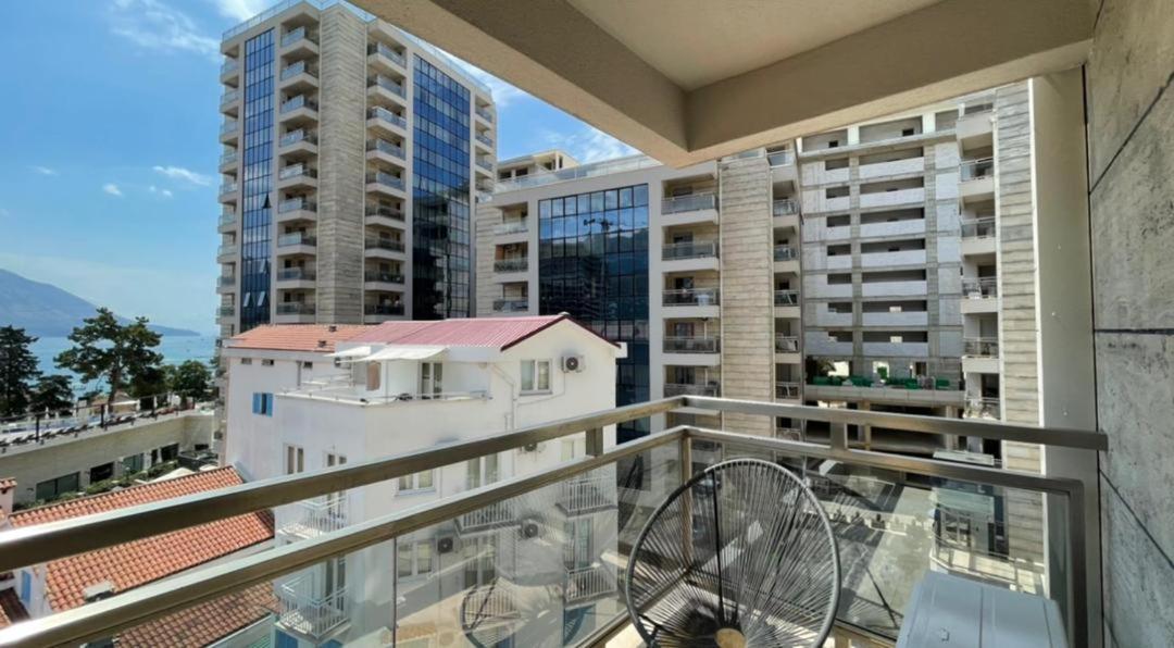 Montesun Fontana Apartments Budva Zewnętrze zdjęcie